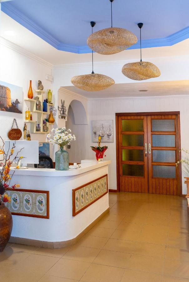 Hostal Yebisah Santa Eularia des Riu Exteriör bild