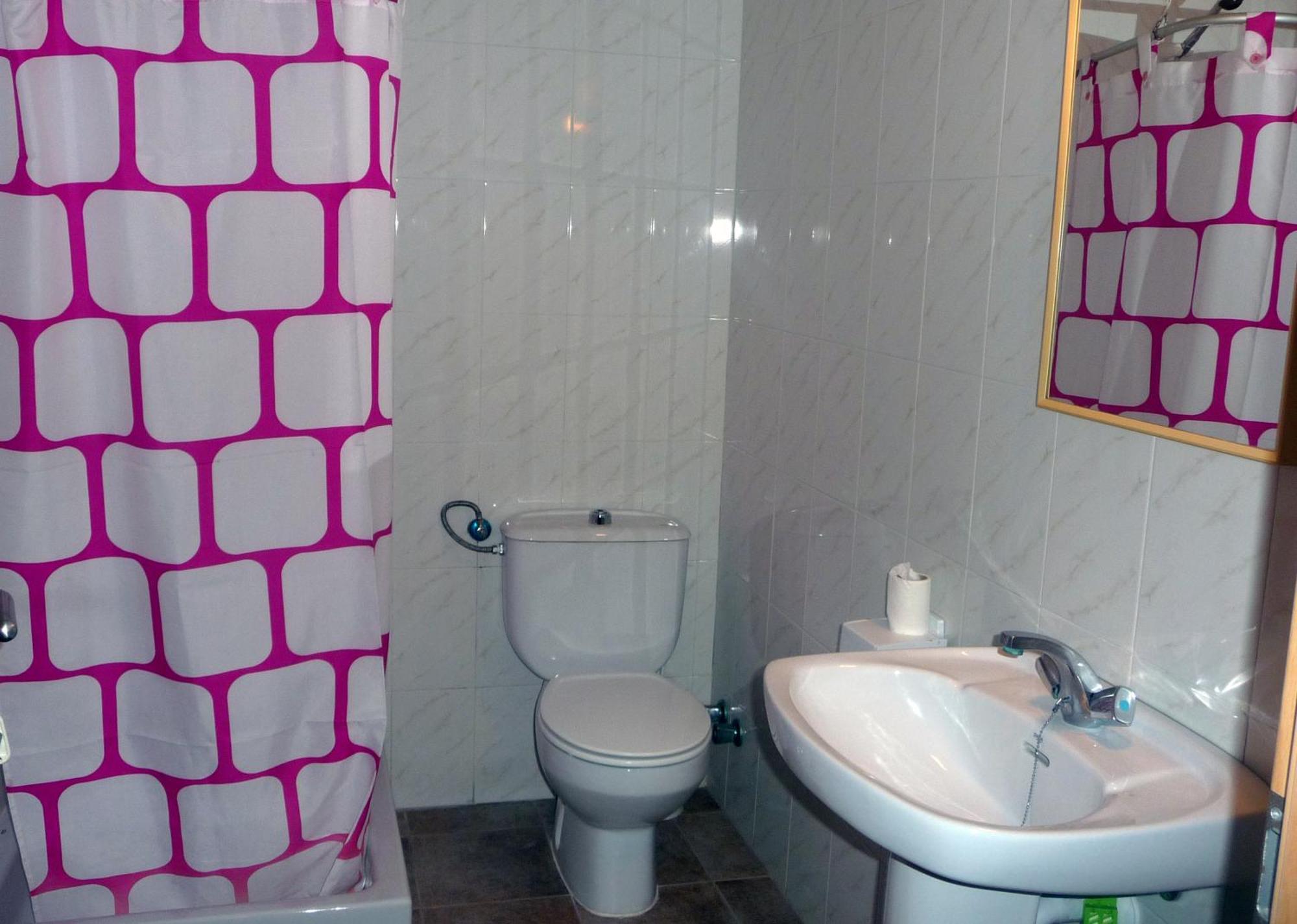 Hostal Yebisah Santa Eularia des Riu Rum bild